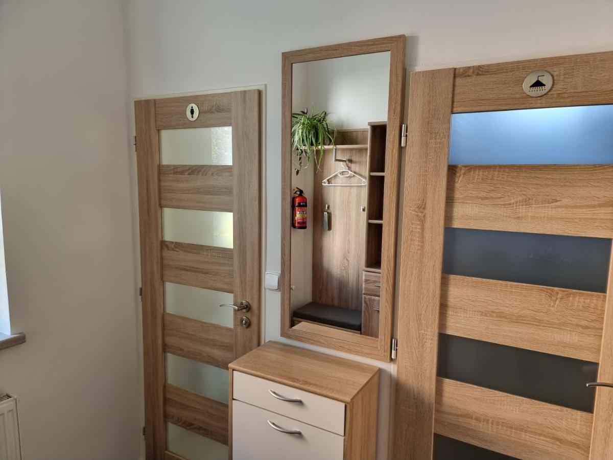 דירות דצ'ין Garsoniera Dukla 289 מראה חיצוני תמונה